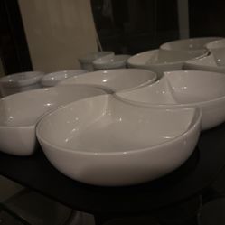 Serving bowls 