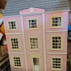 Battat Doll House for Sale in Lancaster CA OfferUp