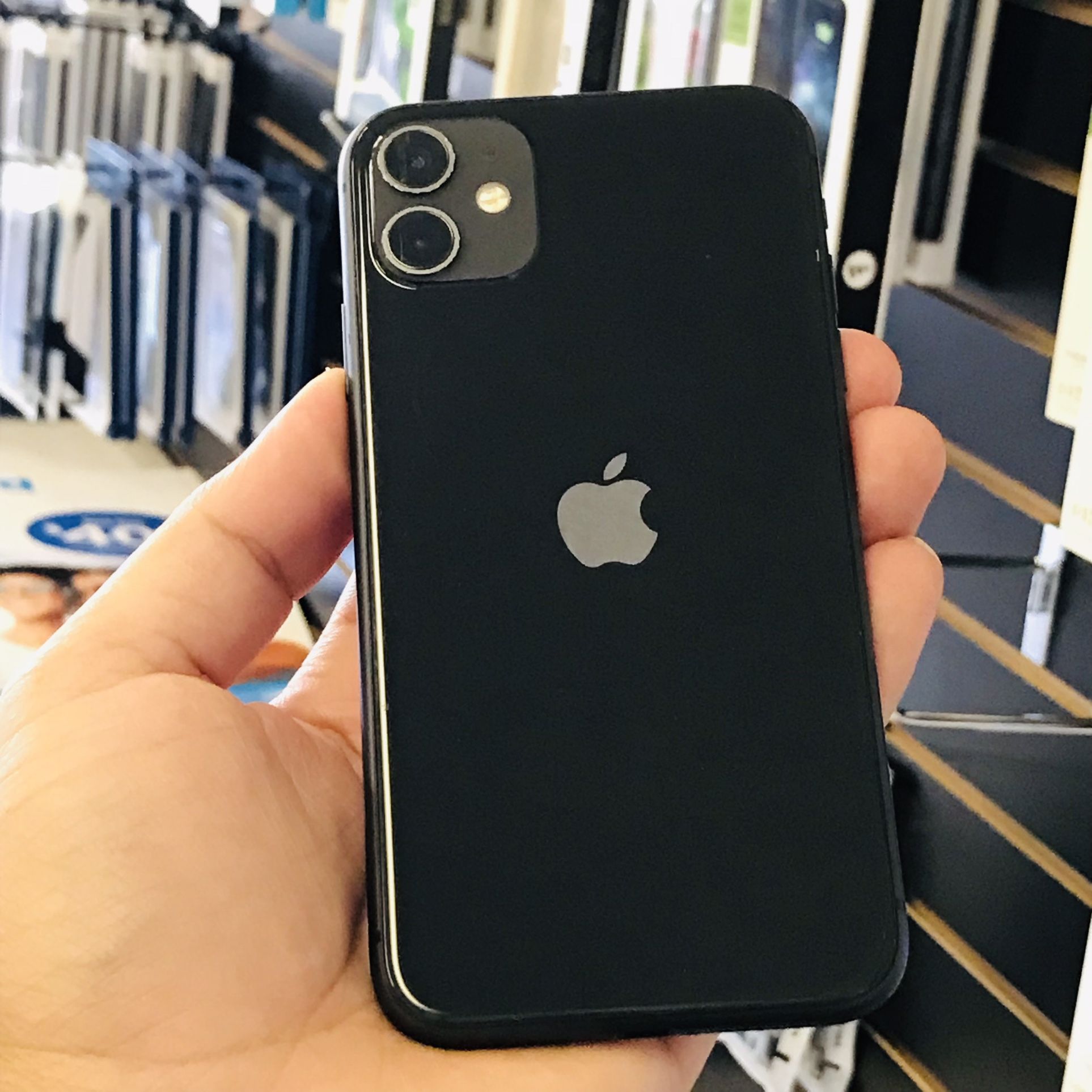 iPhone 11 64gb Unlocked Black Color