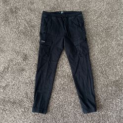 Hollister Cargo Pants - Size Medium for Sale in Del Valle, TX - OfferUp