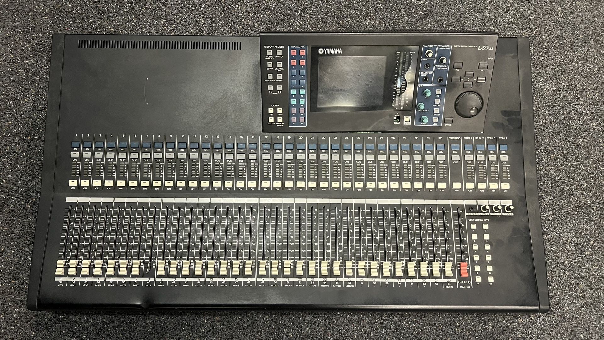 Yamaha LS9-32 - For Parts