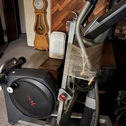 Compact Elliptical-Freemotion 510