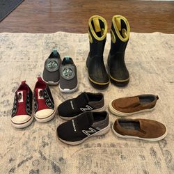 Toddler Size 6 Shoes And Rain boots 