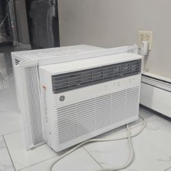 GE AIR CONDITIONER 14000 BTU