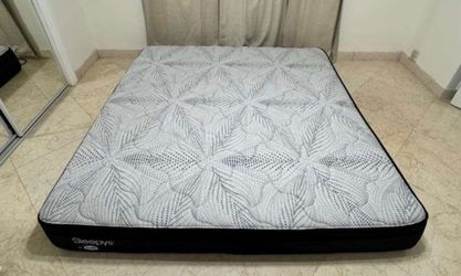 King Size Sleepys Mattress – Final Sale Must go this Weekend!!!