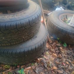 4 Llantas Para Una Dodge R 25