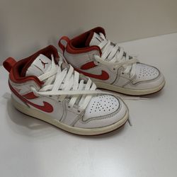 Air Jordan 1 Mid SE PS "White Dune Red" FJ3467-160