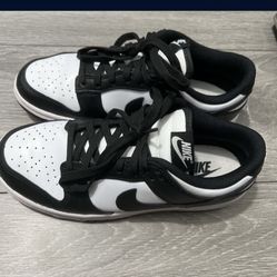 Nike Panda Dunks 