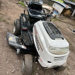 Tractor Lawn  