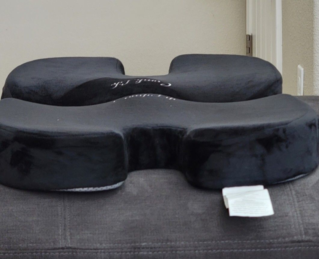 Ergonomic Gel Seat Cushion – Office, Car, Travel – $15 Each - 1 available