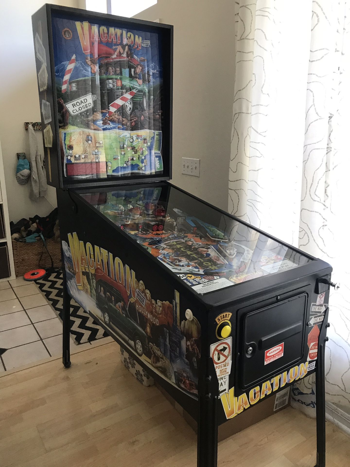 Pinball machine “Vacation America” arcade Chicago gaming Co