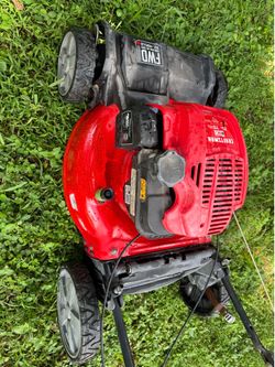 Lawn mower craftsman start right up very good condition front wheel drive self propelled work great