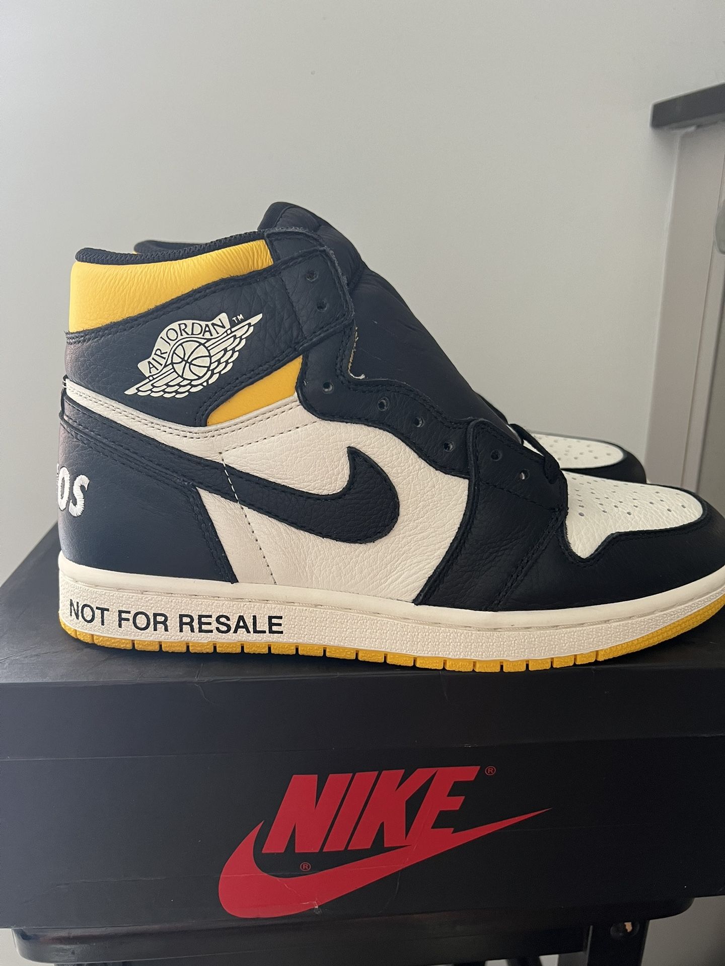 AIR JORDAN NOT FOR RESALE MAIZE SIZE