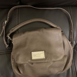 Marc Jacobs shoulder bag in Taupe color