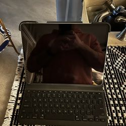 iPad Pro  12.9 Inch