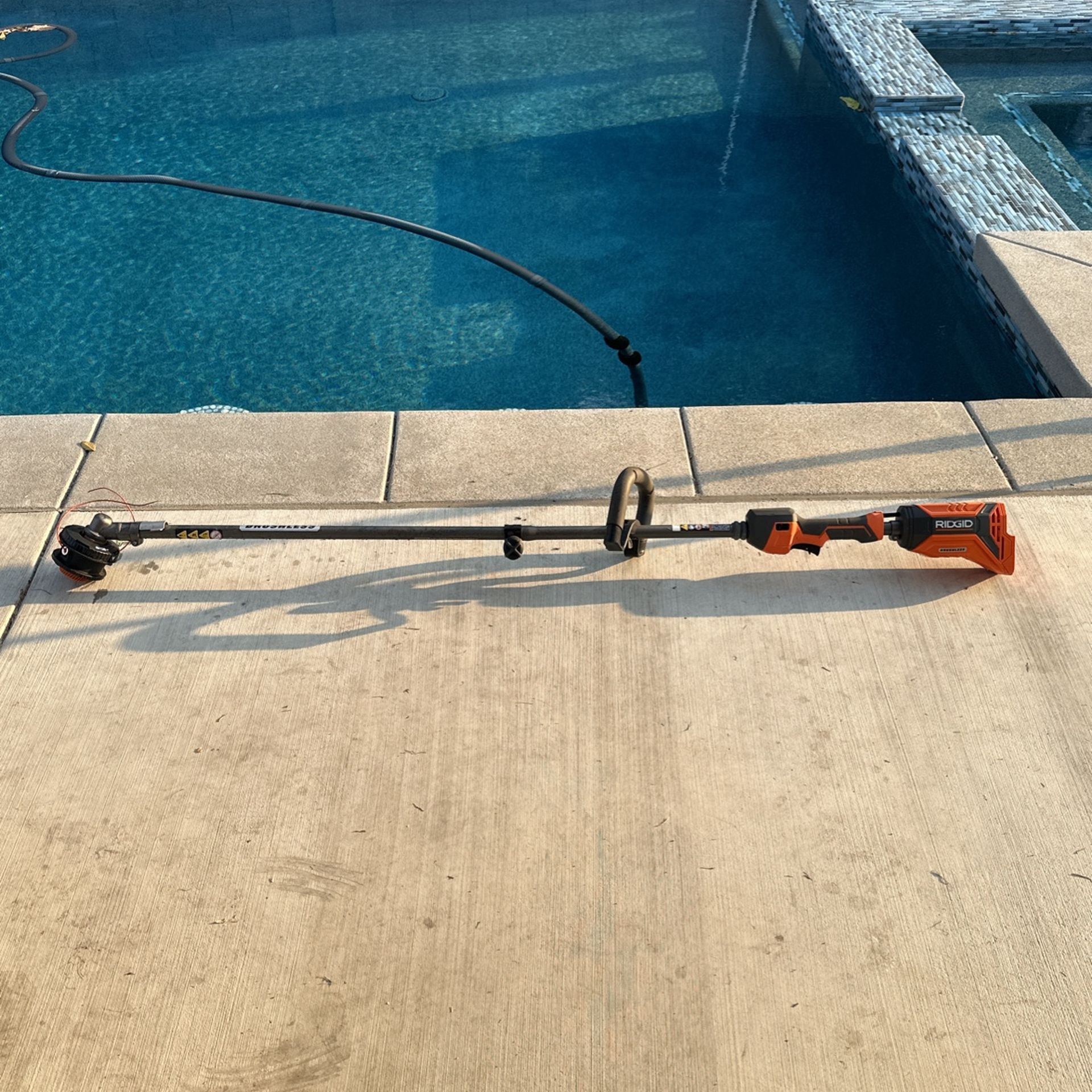 RIDGID 18V Brushless 14 in. Cordless Battery String Trimmer (Tool Only)