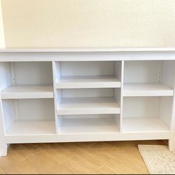 White Shelf