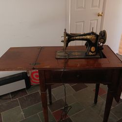 Singer Sewing Machine