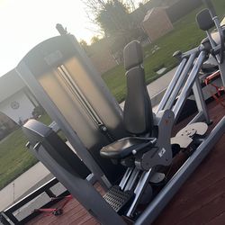 Life fitness used in great condition leg press machine