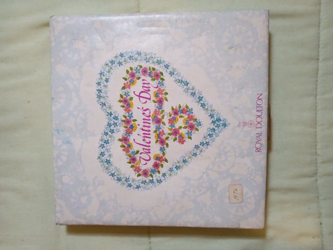 Royal Doulton Valentine Plate In Box