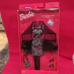 Barbie Fashion Metro Style Dress