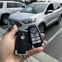 Car keys copy and program.