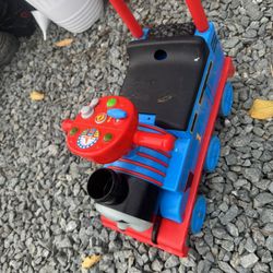 Kids Ride On Car Great Condition 