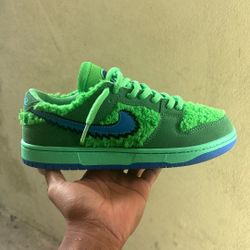 Grateful Dead x Nike Dunk Low SB 'Green Bear'