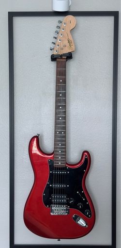 Squier Affinity Stratocaster HSS - Candy Apple Red - Excellent Condition
