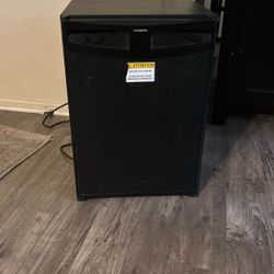 Dometic Mini Fridge