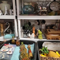 Lot of Miscellaneous, Bathroom, Kitchen And General Household Items Wholesale Deals