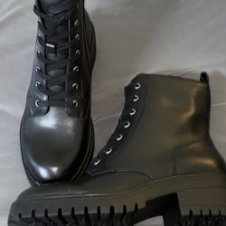 Women’s Boots