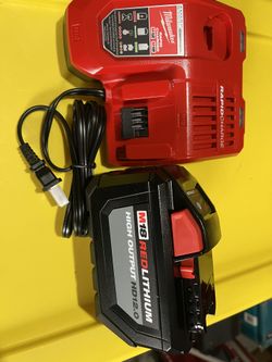 Milwaukee Rapid Charger With Battery