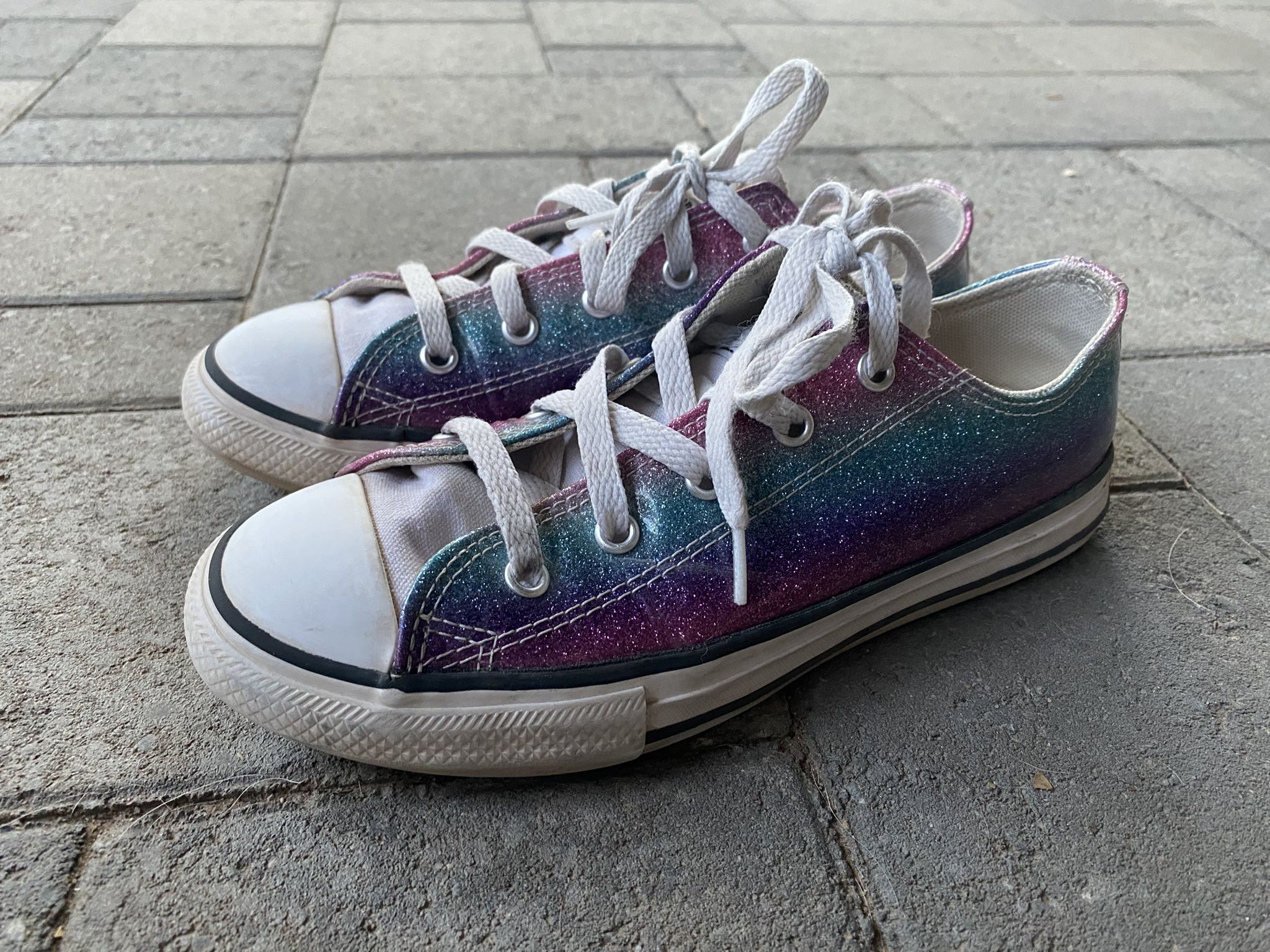 Rainbow Youth Converse Shoes Size 3