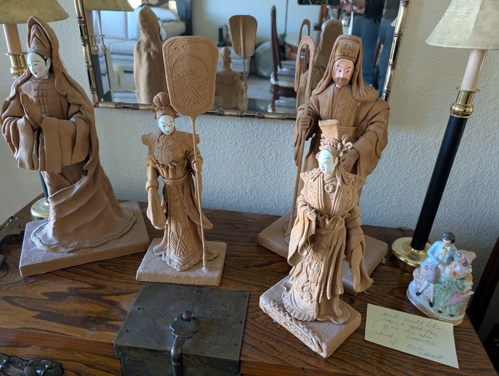 Vintage Joss Stick Fogures