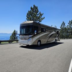 2009 Winnebago Tour 40WD