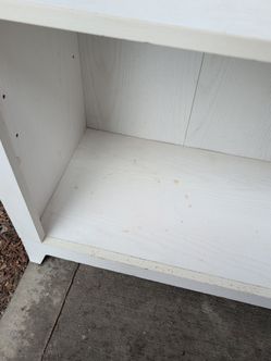 White bookcase FREE please pick up TODAY