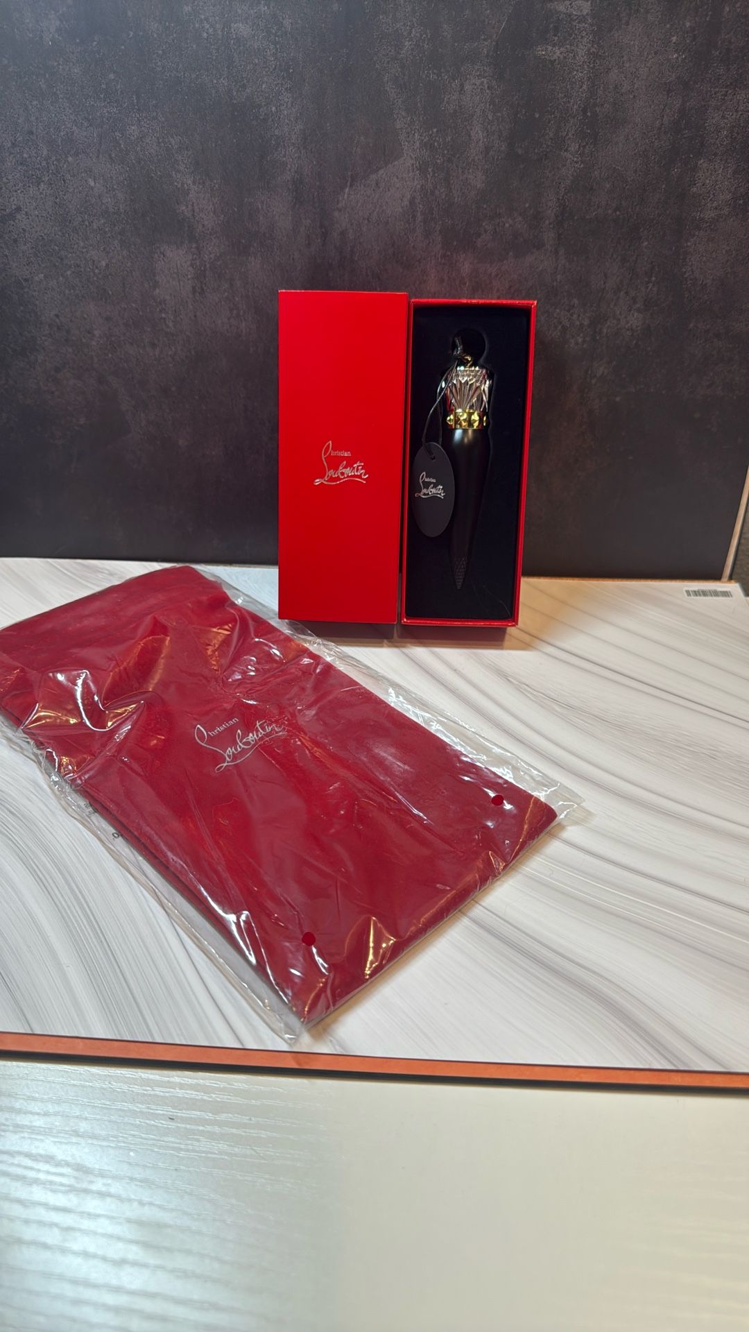Christian Louboutin Velvet Mat Lipstick 001M
