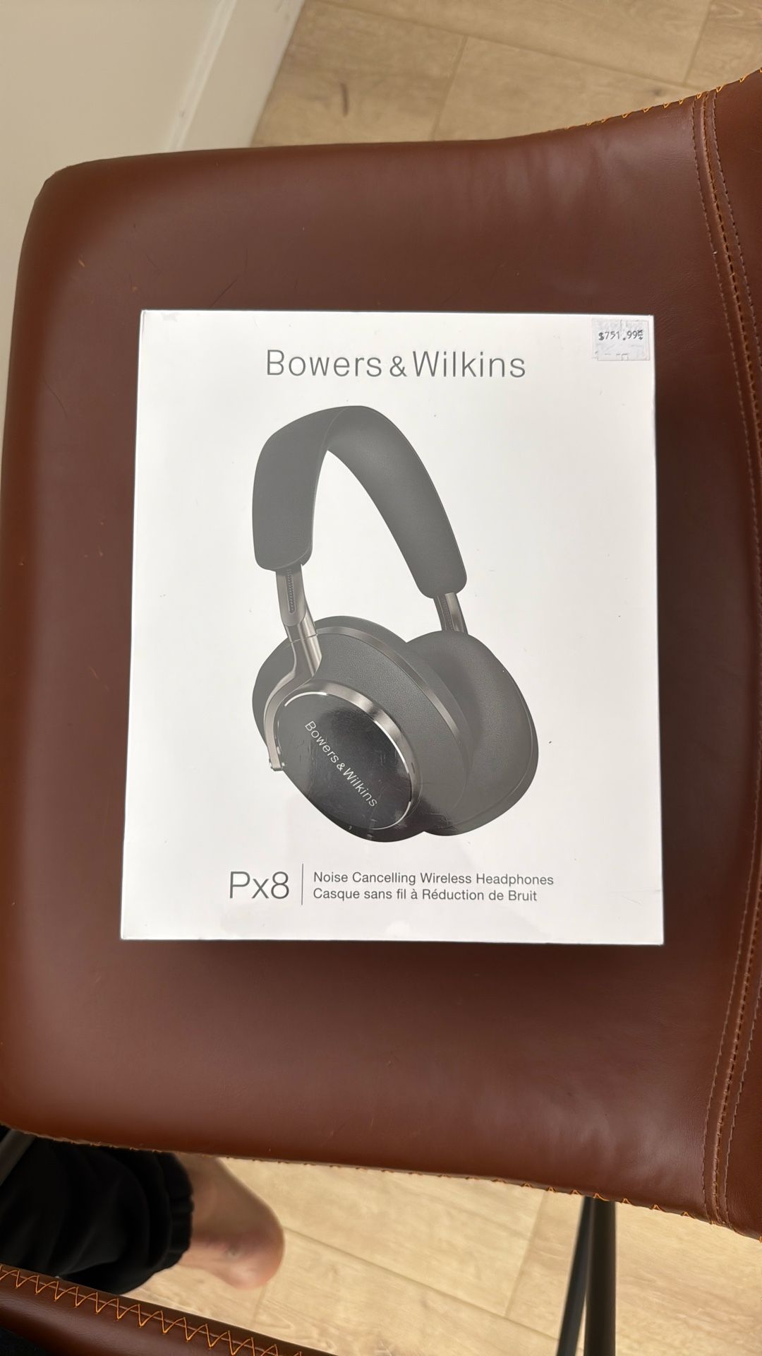 Bowers & Wilkins Px8