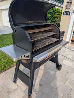 Traeger Timberline 1300 WI-FI Pellet Smoker