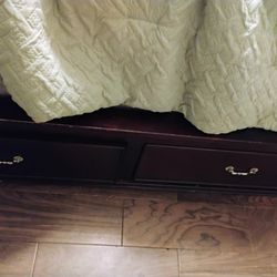 Queen Size Bedroom Set/ Chest Of Drawers With Mirror, 2 Night Stands 