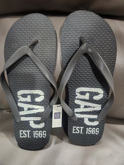 Gap flip flops