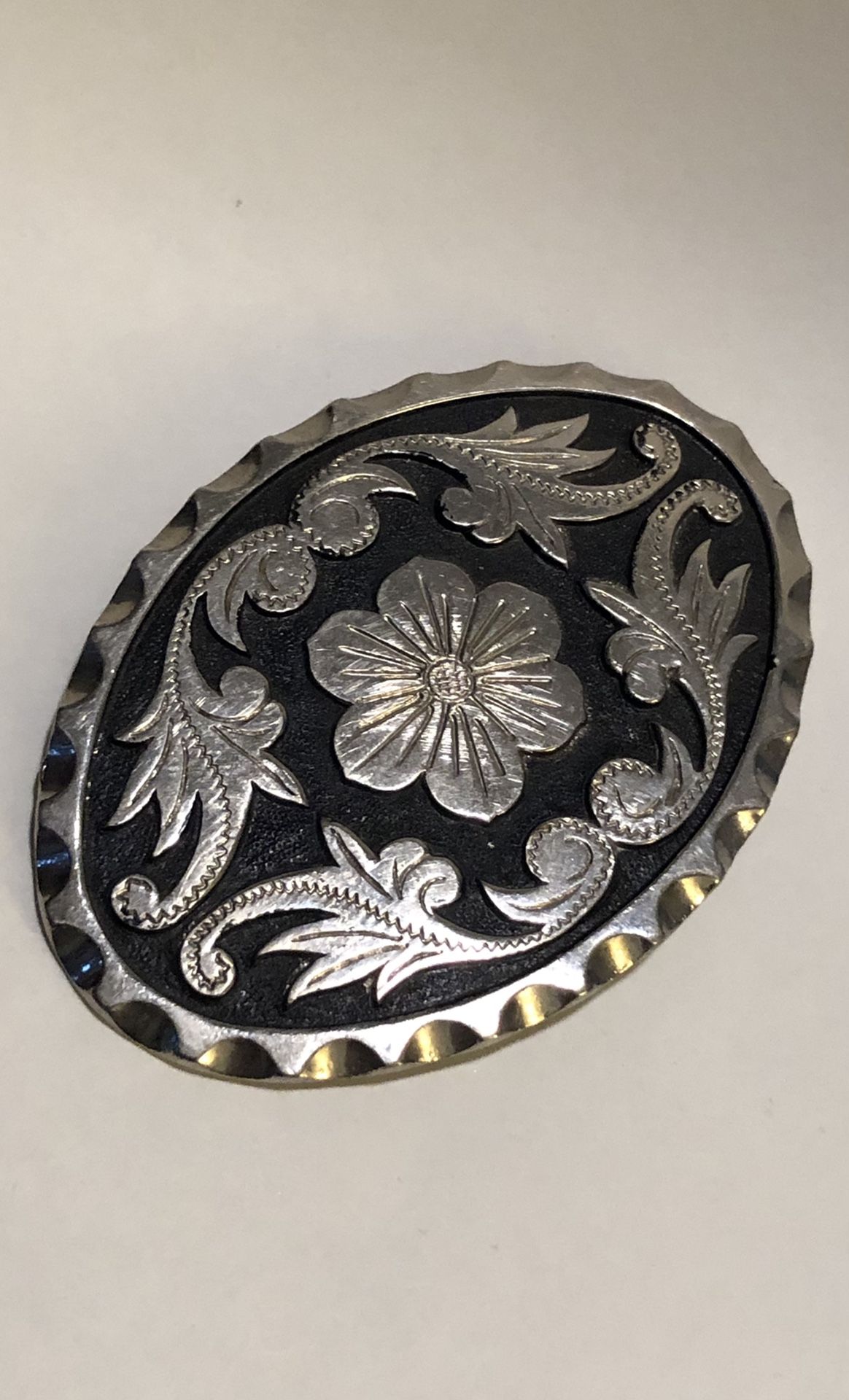 Western style belt buckle