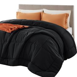 Duvet Insert - Quilted Comforters Full Size, All Season Duvet, GentleSoft Down Alternative Bedding, with 8 Tabs, Gifts for Women/Men, Black, Full 86 x