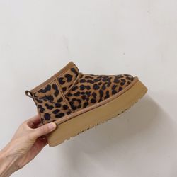 UGG Women shoes SZ:5-9