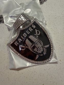 Raider pendant