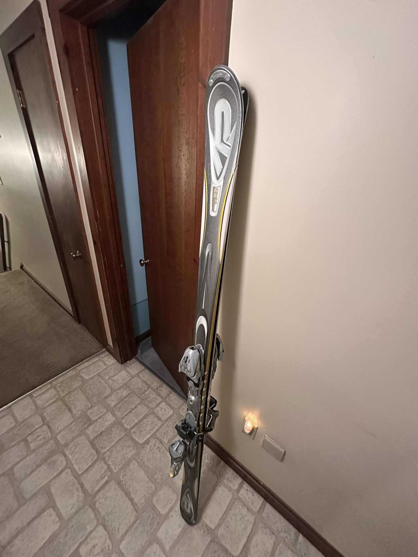 K2 Omni 5.5 Skis
