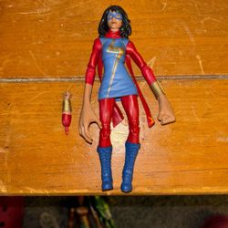Marvel Legends-Ms. Marvel Figure Gamerverse