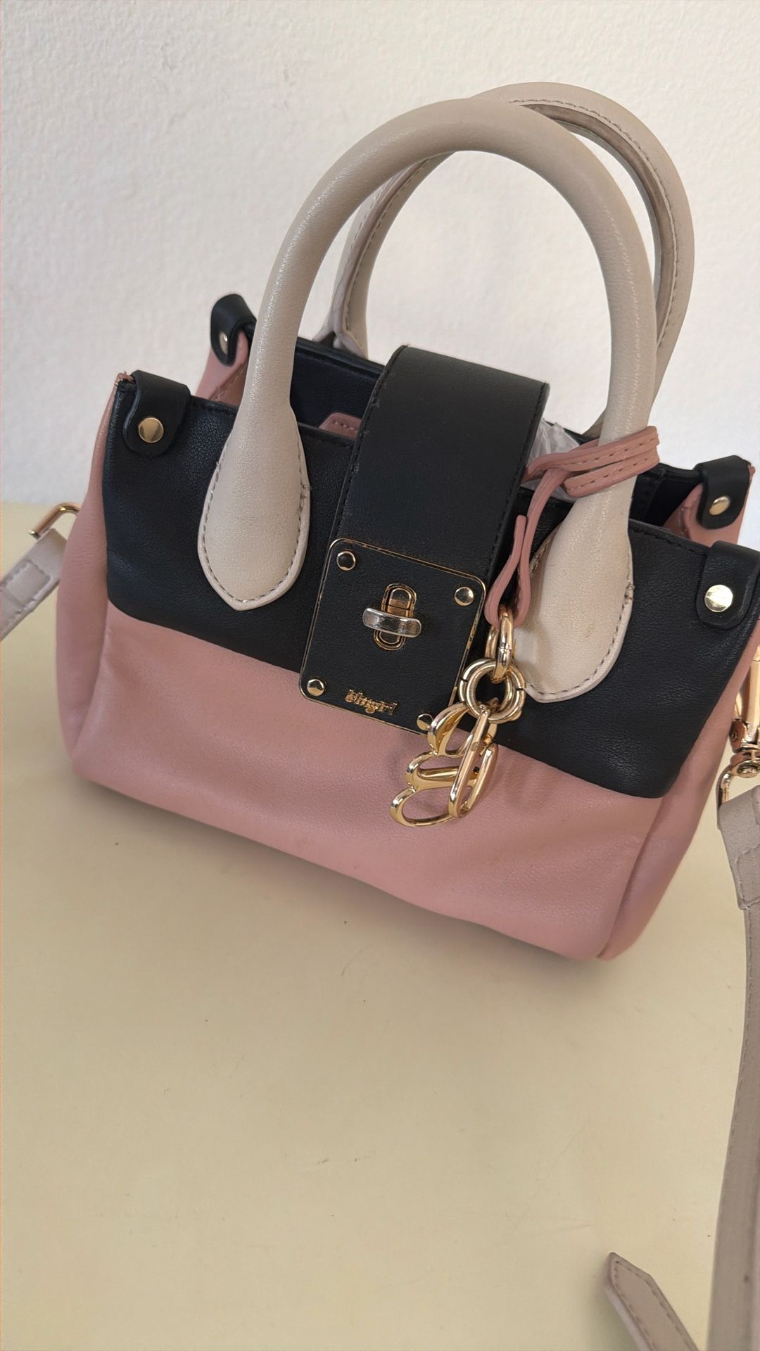 Italian Handbag Rose Black Cream