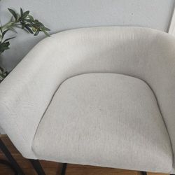 LUE BONA 27" H Counter Height Bar Stools